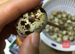 盐焗鹌鹑蛋的做法图解3