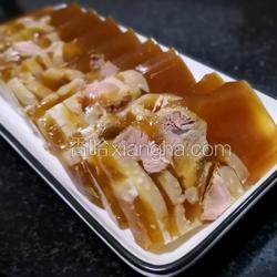 猪皮肉冻的做法 菜谱 香哈网 猪皮肉冻的做法 菜谱 香哈网