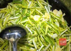 蒜苗炒鸡蛋的做法图解4