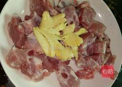 板栗排骨汤的做法图解5