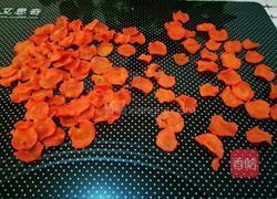 红萝卜果脯的做法图解7