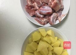 排骨炖土豆的做法图解2