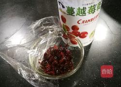 蔓越莓椰蓉软欧的做法图解2