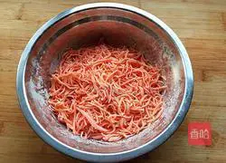 Illustration of steamed carrot shreds 5
