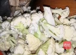 菜花炒肉的做法图解9