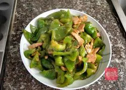 Illustration of how to make fried bell peppers with sliced meat 7