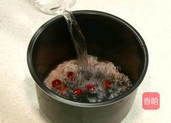 双米红枣粥的做法图解2