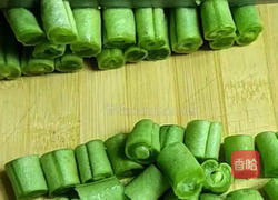 肉末豆角的做法图解1