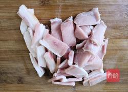 白菜炒肉的做法图解3