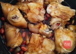 电饭煲花生猪蹄的做法图解3