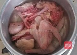 人参鸽子汤的做法图解3