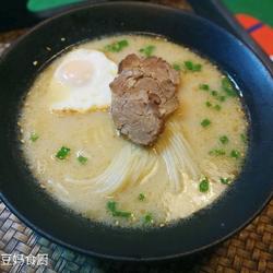 日式叉烧猪骨汤面的做法[图]