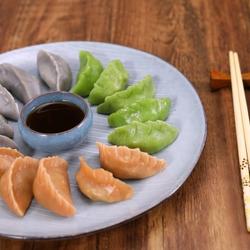 三色多彩猪肉饺的做法[图]