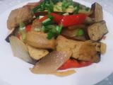 白萝卜香干炒五花肉