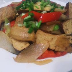 白萝卜香干炒五花肉的做法[图]