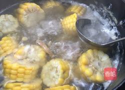 玉米排骨汤的做法图解6