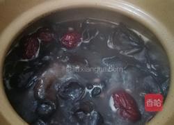 黑木耳炖鸡汤的做法图解5