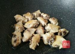 板栗烧鸡翅的做法图解5