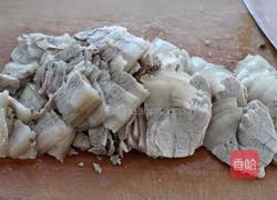 五花肉炖酸菜炖粉条的做法图解5