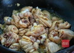 东北榛蘑鸡腿炖土豆的做法图解4