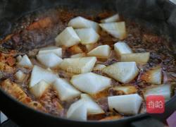 红烧肉炖萝卜的做法图解9