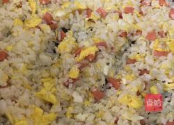 火腿蛋炒饭的做法图解7