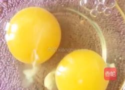 天津菜#虾酱炒鸡蛋的做法图解1