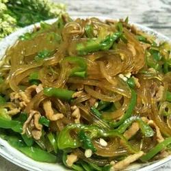 尖椒肉丝炒粉条的做法[图]