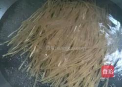 尖椒肉丝炒粉条的做法图解4