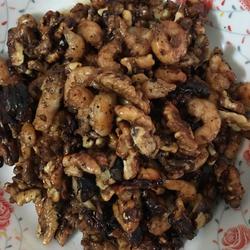 鲜虾仁炒核桃仁。的做法[图]