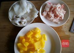  墨鱼炒白粿的做法图解3