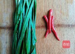 韭菜煎鸡蛋的做法图解1