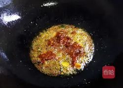 Illustration of how to make spicy chicken feet 5