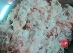自做猪肉丸子的做法图解2