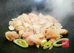 辣炒鸡丁的做法图解2