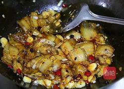 大蒜炒回锅肉的做法图解6