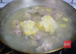 排骨烩酸菜的做法图解5