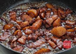 红烧肉炖土豆的做法图解11
