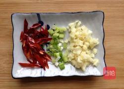 凉拌蓑衣黄瓜的做法图解5