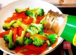 西兰花炒蛋的做法图解10