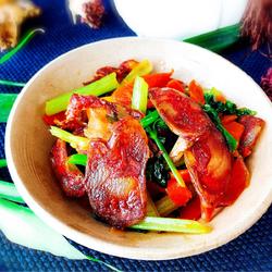芹菜炒腊肉的做法[图]