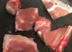 粤式靓汤－猴头菇虫草花扇骨汤的做法图解1