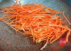 胡萝卜炝芹菜的做法图解4