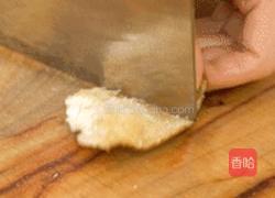 年年有鱼之煎酿鲮鱼的做法图解3