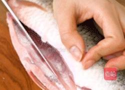 年年有鱼之煎酿鲮鱼的做法图解4