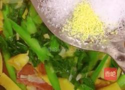 闽南芥菜炒冬笋的做法图解10