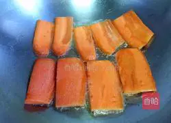 Illustration of how to make a family improved version of beef buns 17