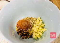 Illustration of how to make cold black fungus 11