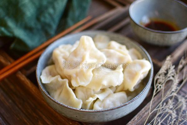 酸菜猪肉馅饺子