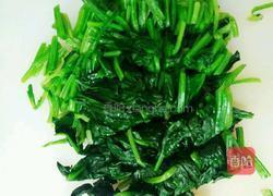 果仁拌菠菜的做法图解3